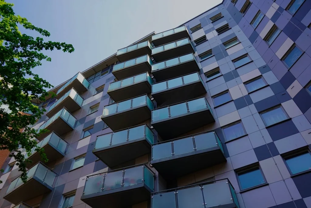 Empire View and Gantry Court, Southampton - Hitech facades